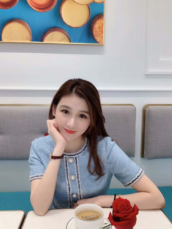 Emily的第二张照片--新乡相亲服务中心