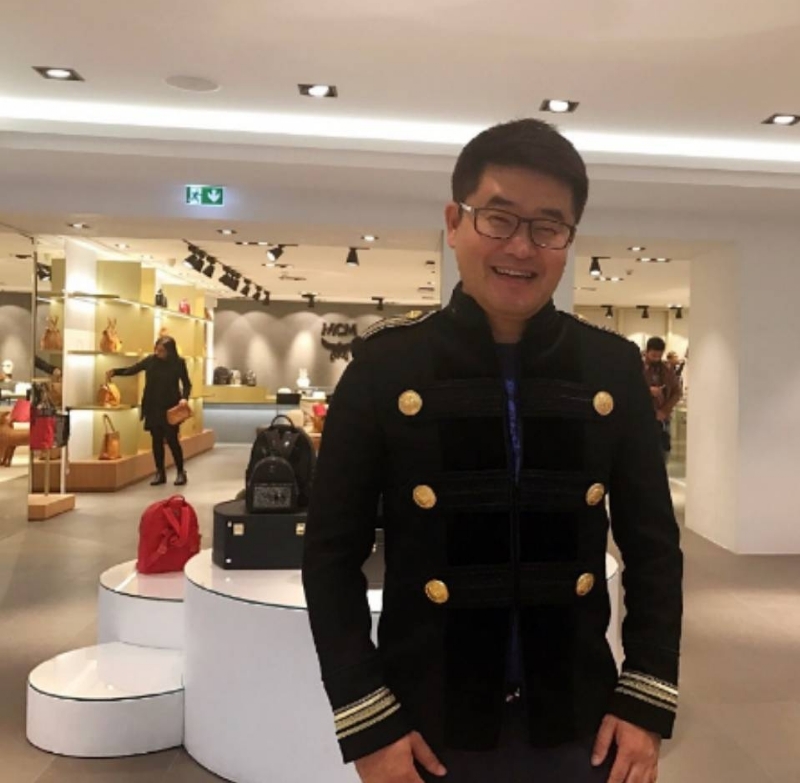 大千世界的第一张照片--新乡相亲服务中心