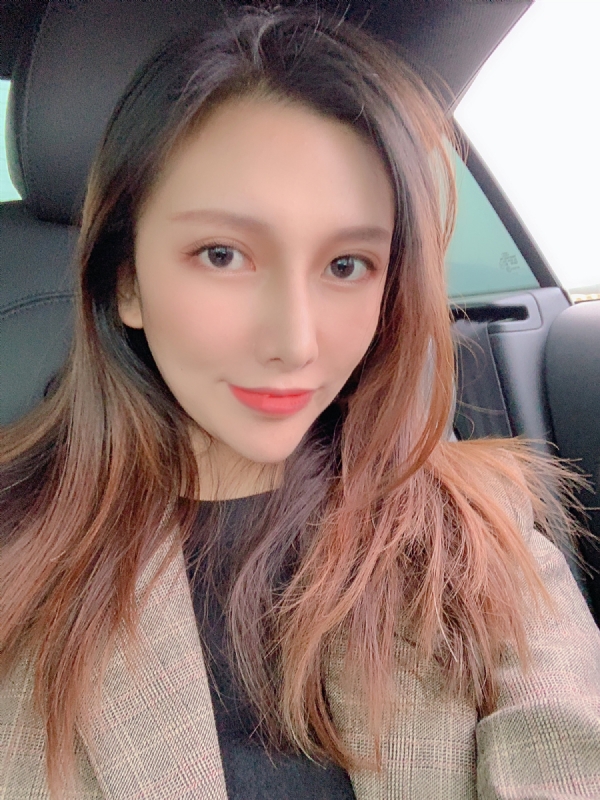 李岚Lancy的第一张照片--新乡相亲服务中心