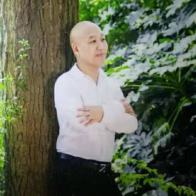 郑鑫牵手的第一张照片--新乡相亲服务中心