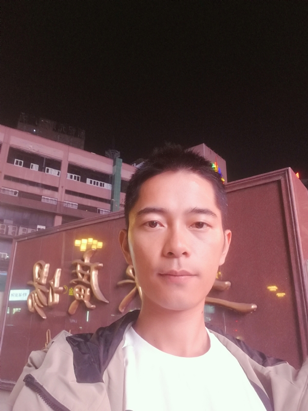 重庆小林的第一张照片--新乡相亲服务中心