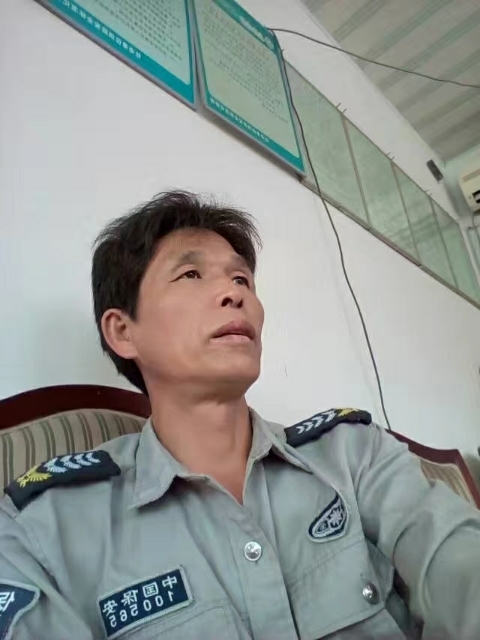 卧窗听雨的第一张照片--新乡相亲服务中心