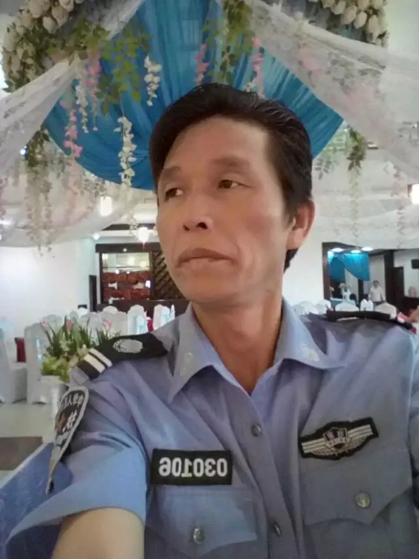 卧窗听雨的第二张照片--新乡相亲服务中心