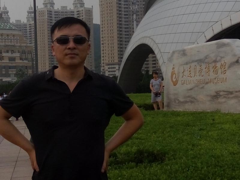 豁达的第一张照片--新乡相亲服务中心