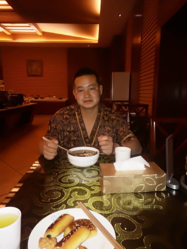 会飞的鱼的第一张照片--新乡相亲服务中心