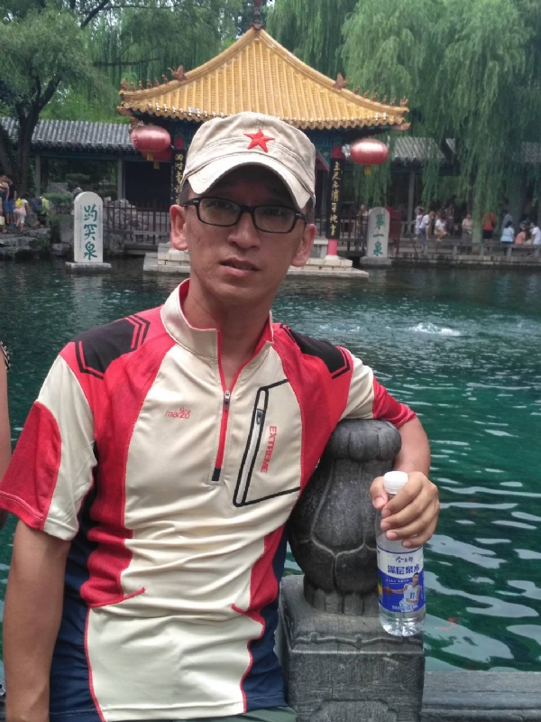 晓峰的第二张照片--新乡相亲服务中心