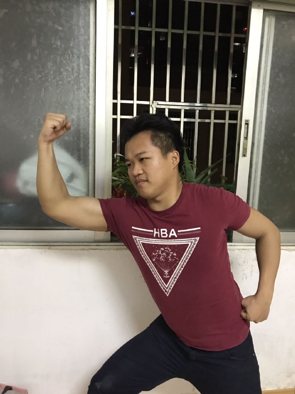 彭宏谊的第一张照片--新乡相亲服务中心