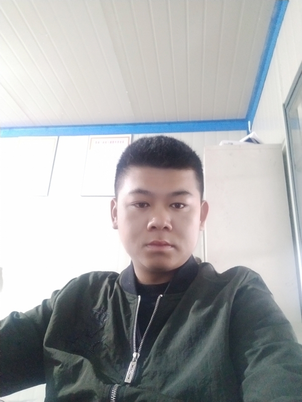 少校的第一张照片--新乡相亲服务中心