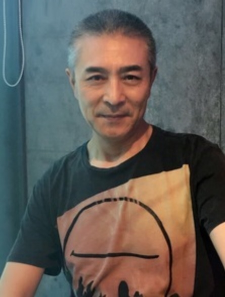 拥抱明天的第一张照片--新乡相亲服务中心
