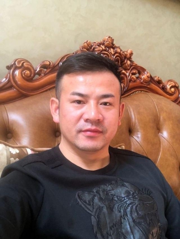 治国的第一张照片--新乡相亲服务中心