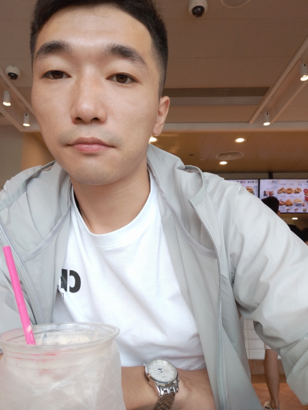 须臾数年的第三张照片--新乡相亲服务中心
