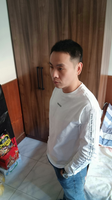没有蜡笔的小航的第一张照片--新乡相亲服务中心