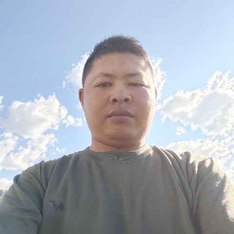 马的第一张照片--新乡相亲服务中心