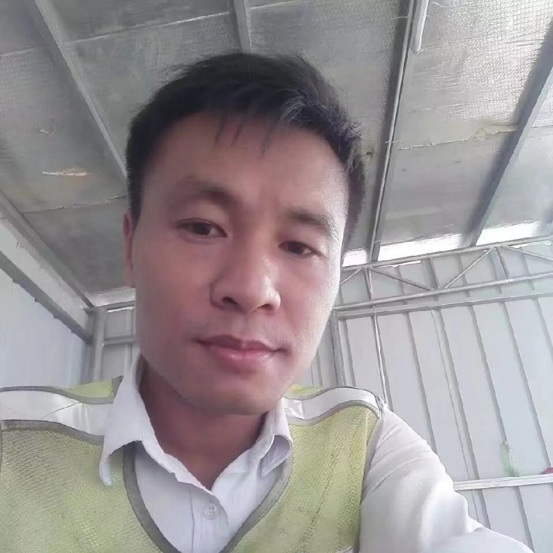 小马哥的第一张照片--新乡相亲服务中心