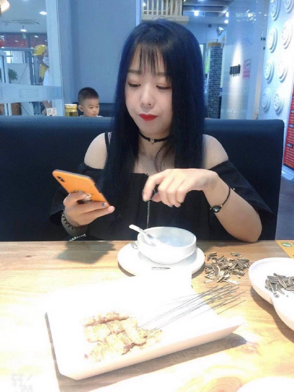 程程的第一张照片--新乡相亲服务中心