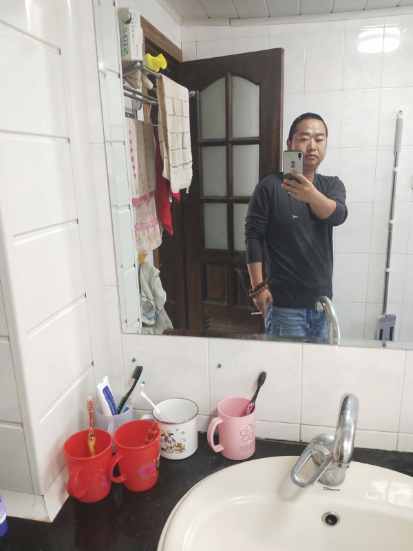 半世人间的第二张照片--新乡相亲服务中心