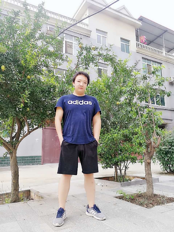 小宇的第一张照片--新乡相亲服务中心