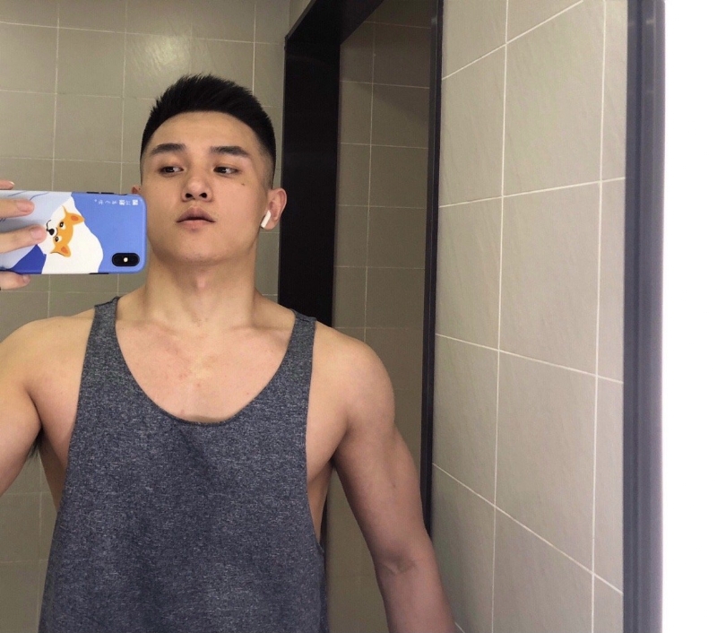 李文亮的第一张照片--新乡相亲服务中心