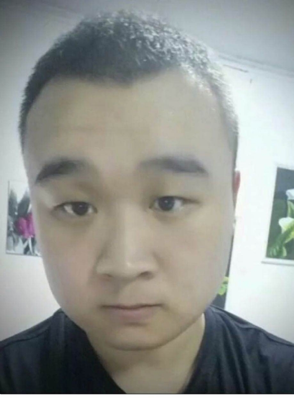 逆的第一张照片--新乡相亲服务中心