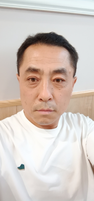 大漠孤烟的第一张照片--新乡相亲服务中心