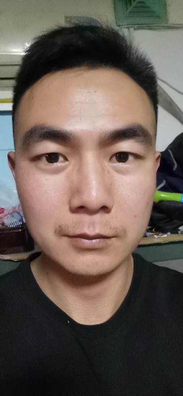 朴实无华的第一张照片--新乡相亲服务中心