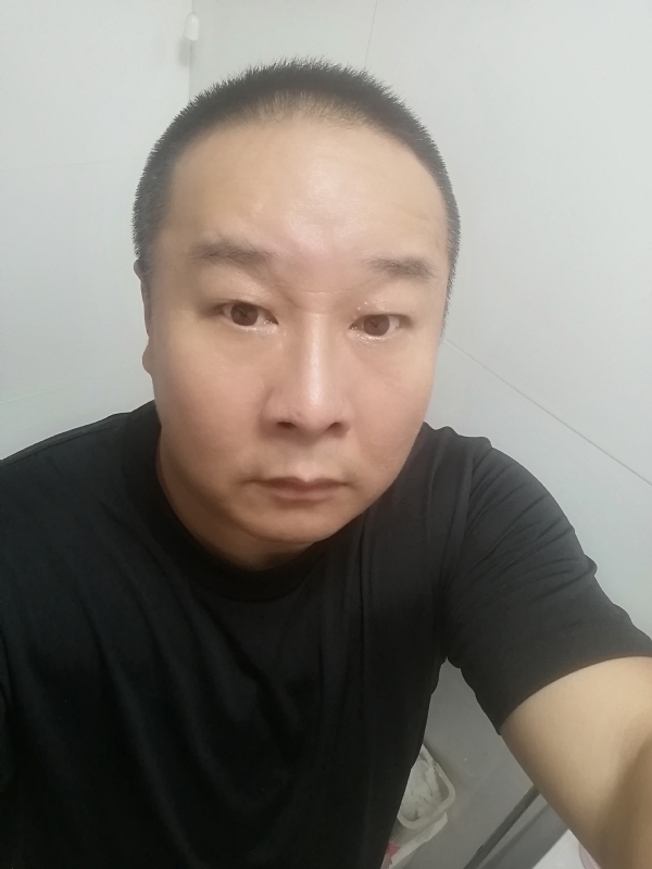 一束光的第一张照片--新乡相亲服务中心