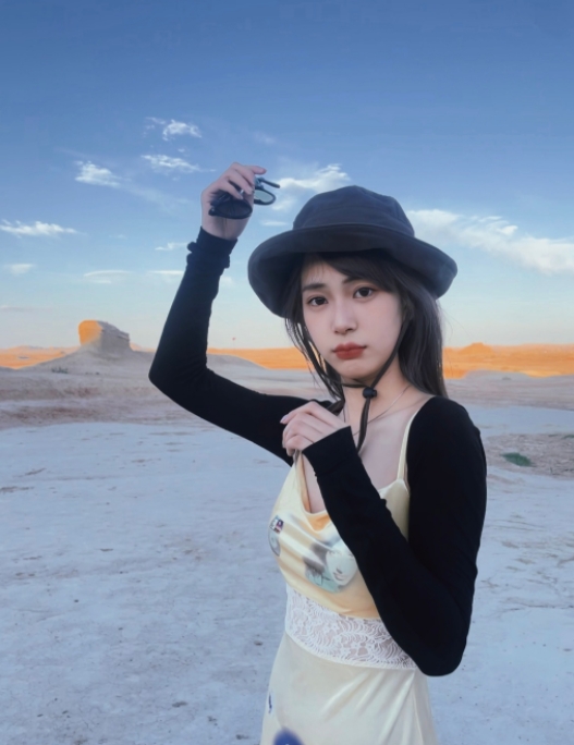 英姐的第一张照片--新乡相亲服务中心