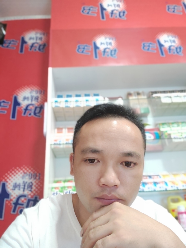 小老弟的第一张照片--新乡相亲服务中心
