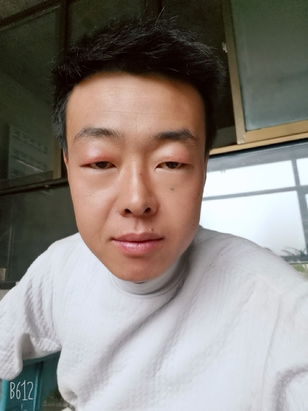 缺爱80后的第一张照片--新乡相亲服务中心