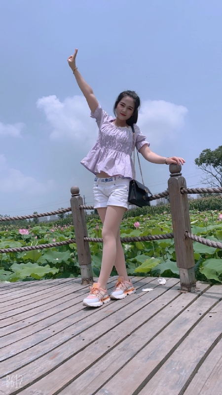 秋水伊人的第三张照片--新乡相亲服务中心