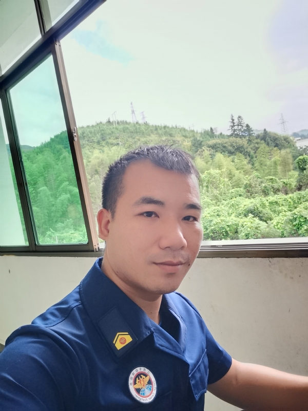 期待未来的第一张照片--新乡相亲服务中心