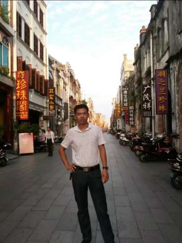 爱生活爱健康的第一张照片--新乡相亲服务中心