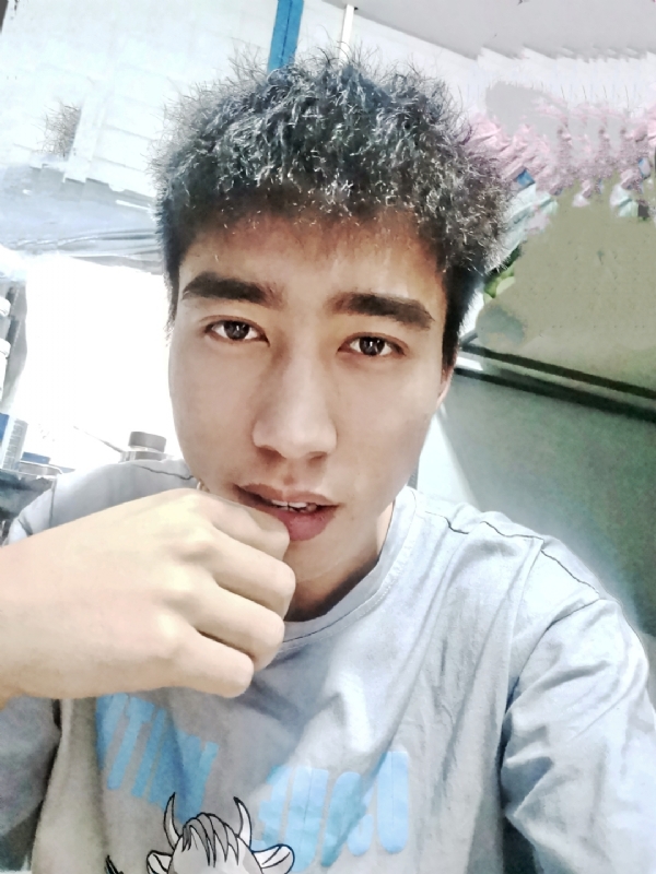 未来可期的第一张照片--新乡相亲服务中心