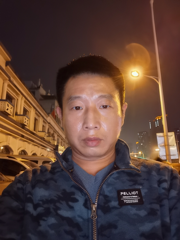 偷偷说的第二张照片--新乡相亲服务中心