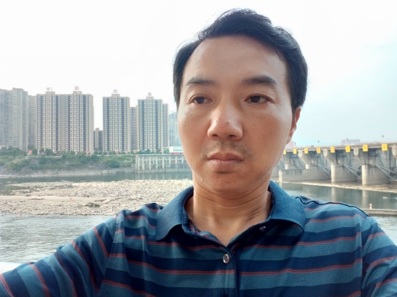 yangguang的第一张照片--新乡相亲服务中心