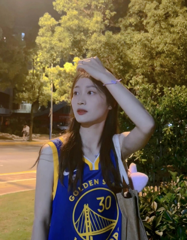 小趴菜的第三张照片--新乡相亲服务中心