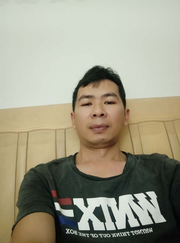 小伙子的第四张照片--新乡相亲服务中心
