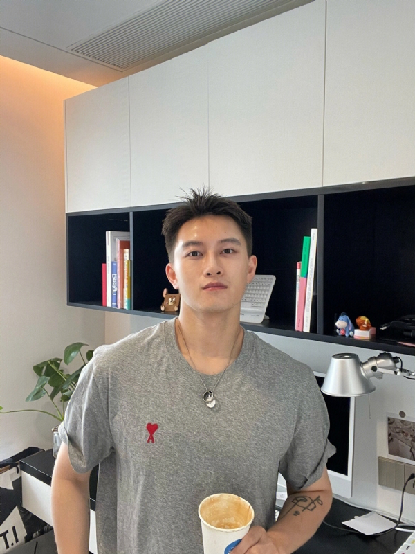 月光之下的第二张照片--新乡相亲服务中心