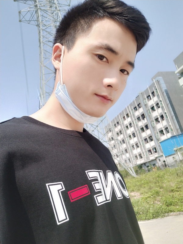 何凡的第一张照片--新乡相亲服务中心