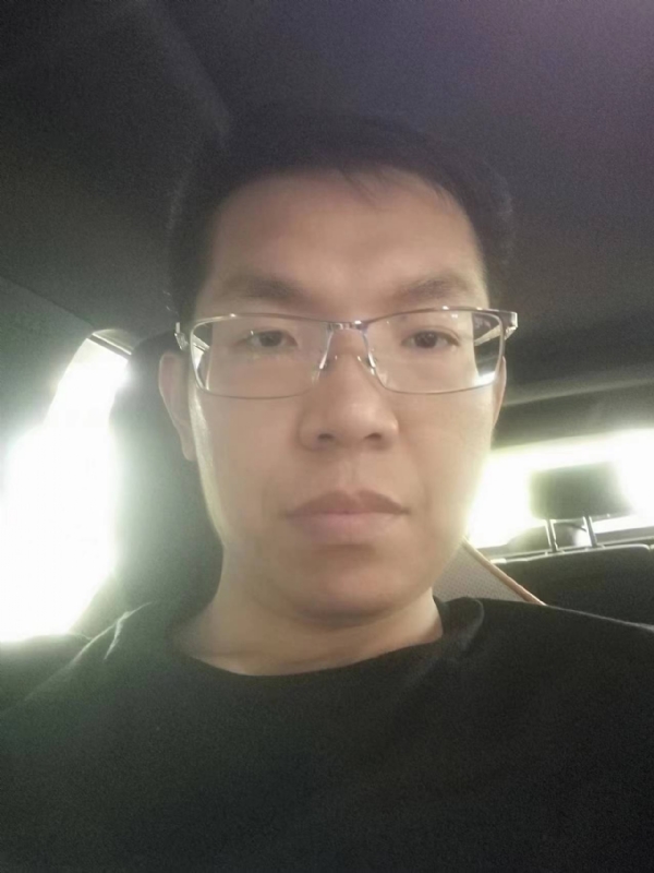 小黑包的第二张照片--新乡相亲服务中心