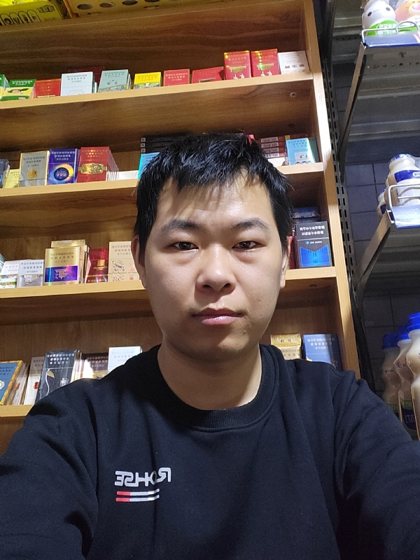 路途中的暖风的第一张照片--新乡相亲服务中心