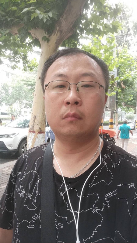 飘逸的星辰的第一张照片--新乡相亲服务中心