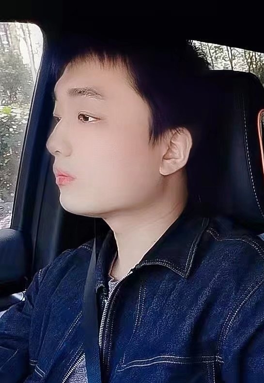 凉锦年的第一张照片--新乡相亲服务中心
