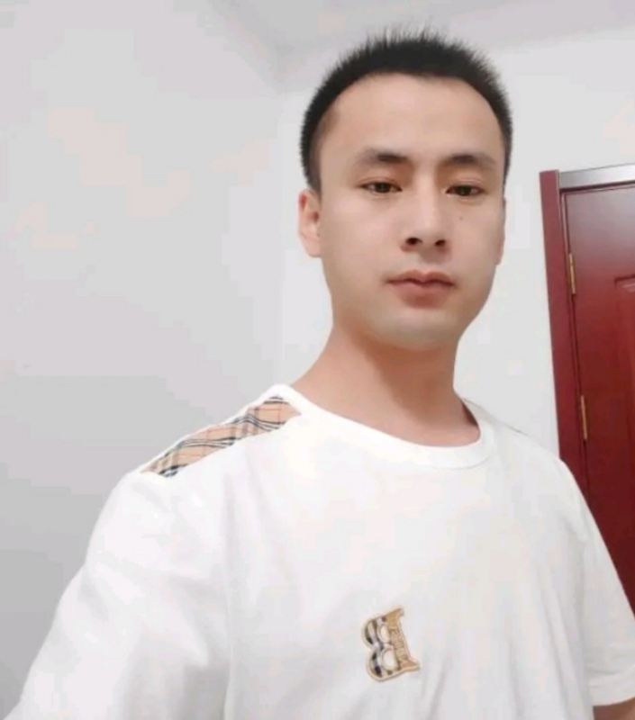 海阔天空的第一张照片--新乡相亲服务中心