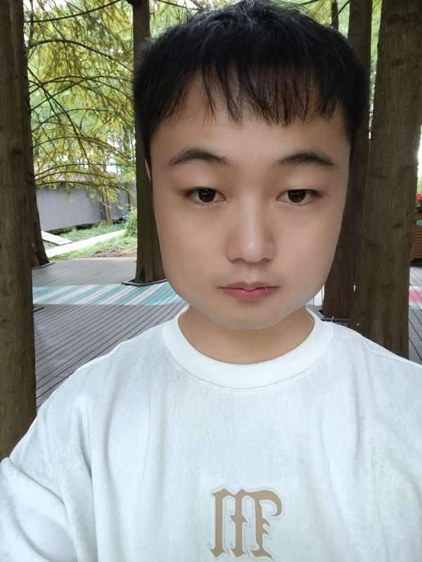 故人似的第一张照片--新乡相亲服务中心