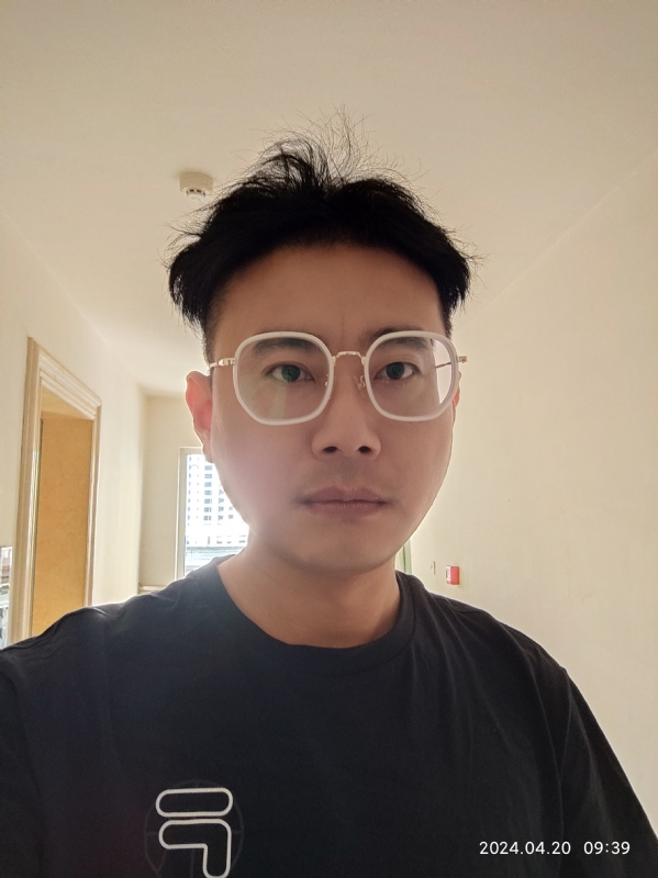信带小李的第一张照片--新乡相亲服务中心