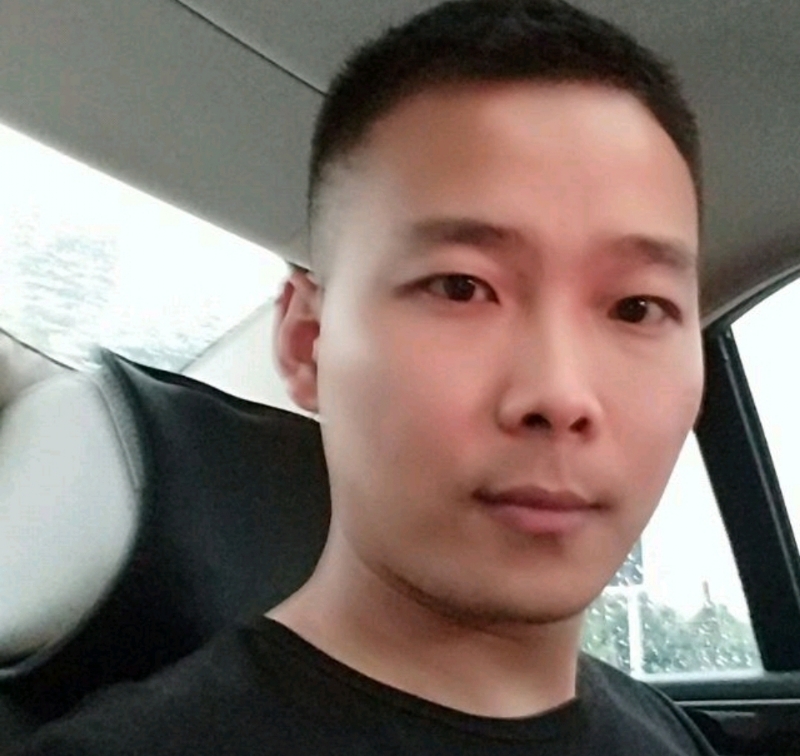 李先生的第二张照片--新乡相亲服务中心