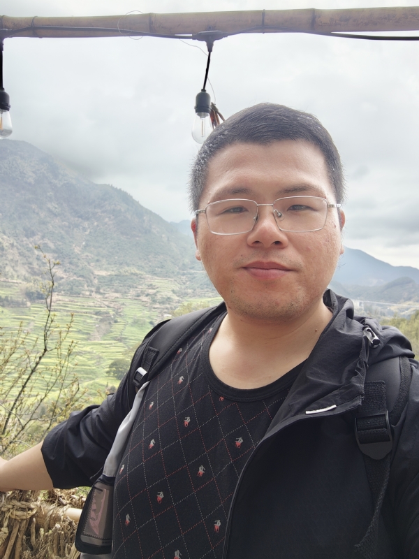 青山的第三张照片--新乡相亲服务中心