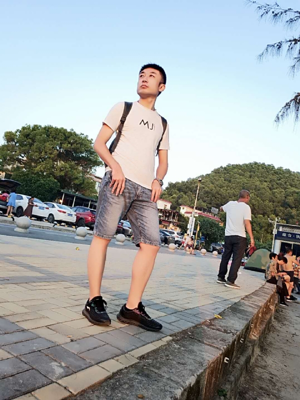 俊皓的第二张照片--新乡相亲服务中心