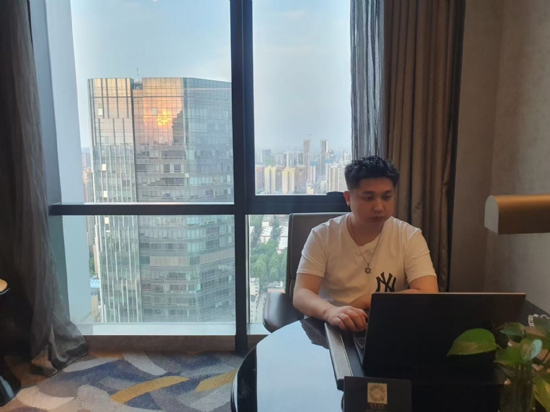 ying的第一张照片--新乡相亲服务中心